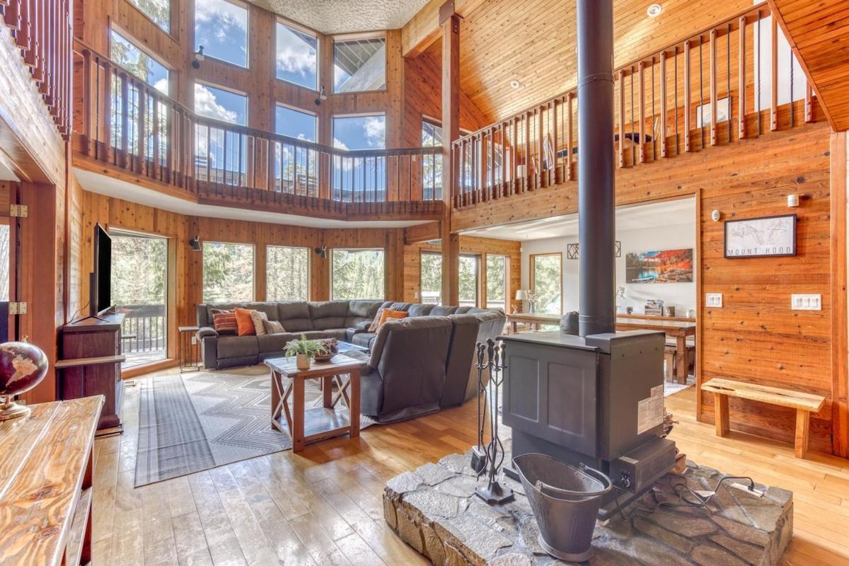 Great Blue Lodge - Spacious Ski Lodge, Hot Tub, Sauna, Game Room & More Government Camp Exterior photo