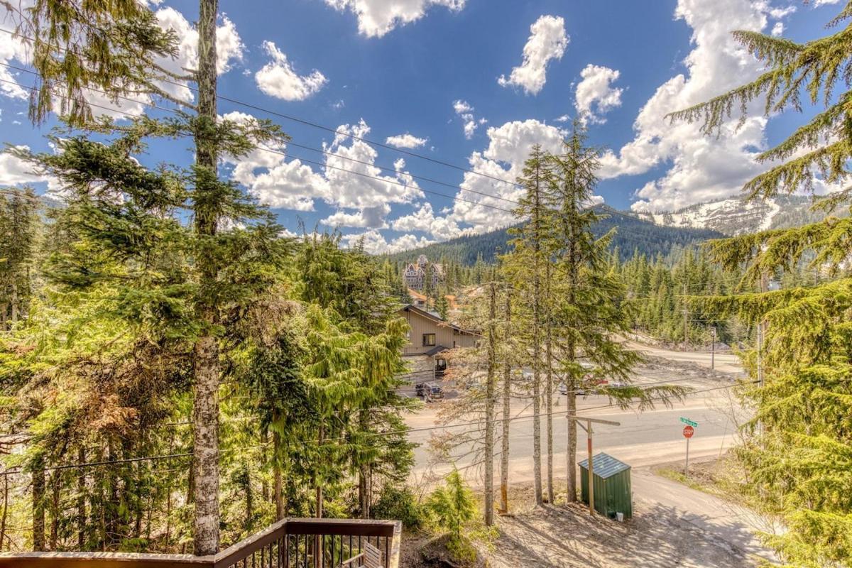 Great Blue Lodge - Spacious Ski Lodge, Hot Tub, Sauna, Game Room & More Government Camp Exterior photo