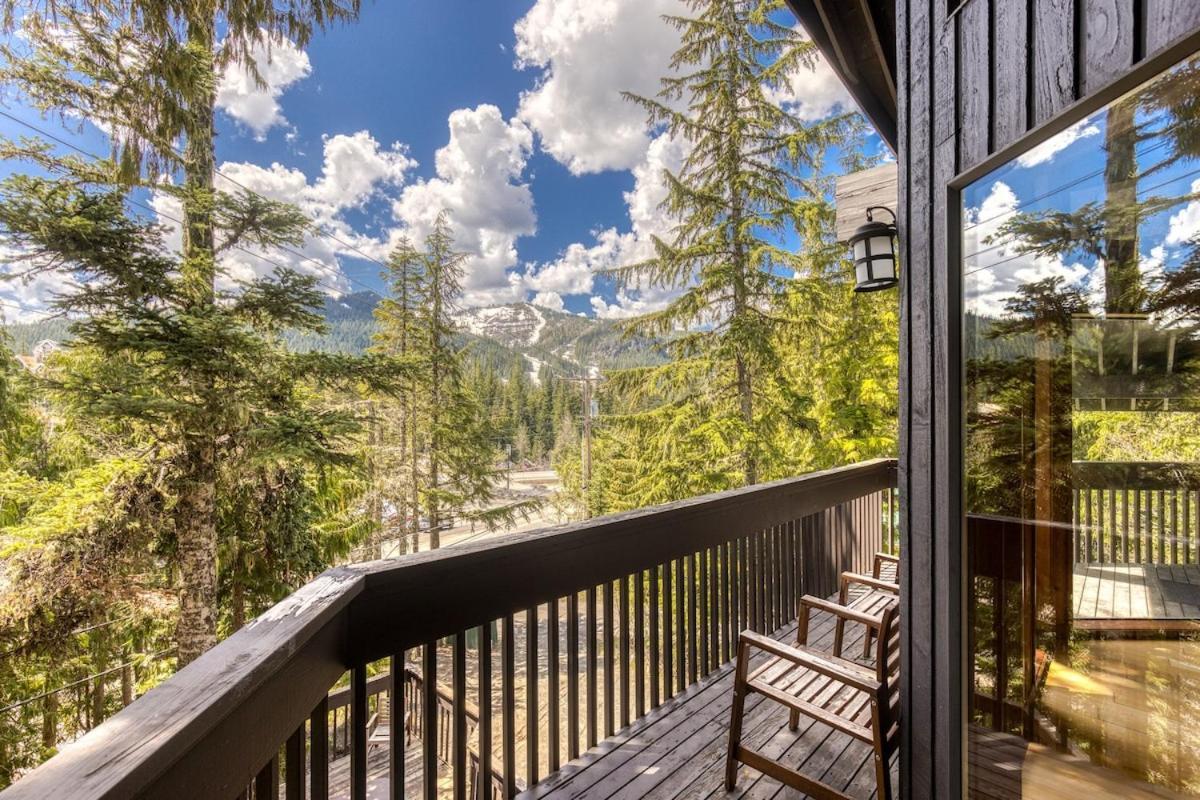 Great Blue Lodge - Spacious Ski Lodge, Hot Tub, Sauna, Game Room & More Government Camp Exterior photo